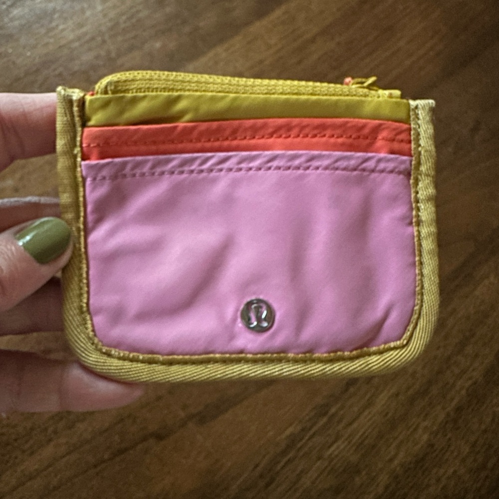 Lululemon True Identity Color block Card Case